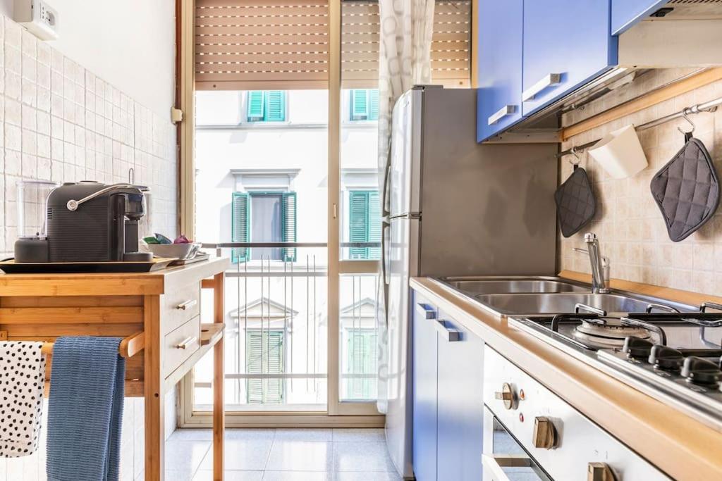 Casa Etruschi - Appartamento Con Posto Auto Livorno Bagian luar foto